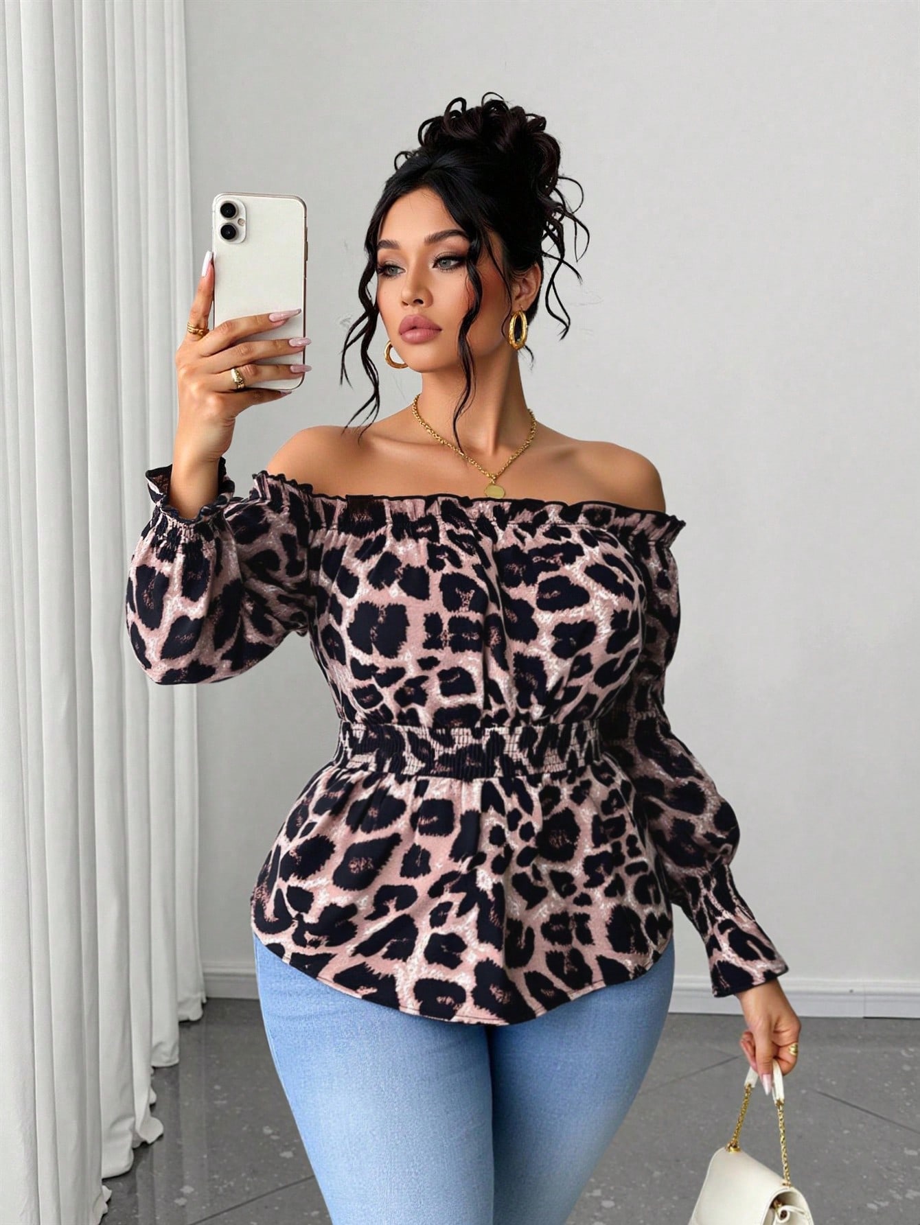 Off Shoulder Blouse - Camicetta alla Moda a Maniche Lunghe