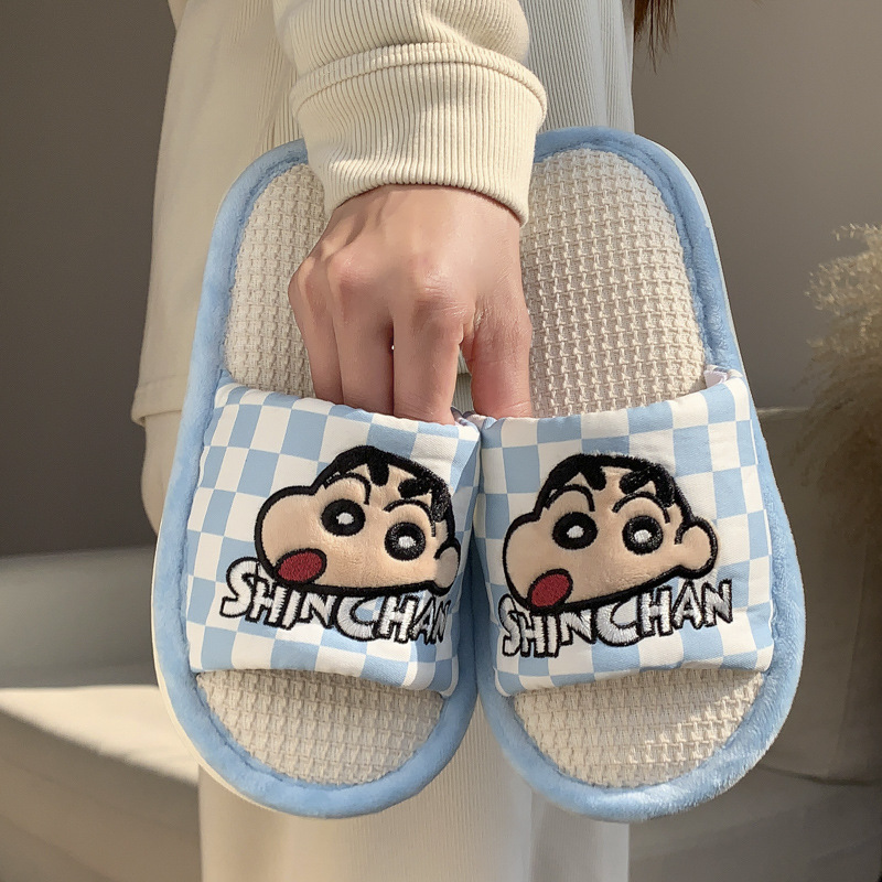 Pantofole Anime Crayon Shin-Ch - Japan Summer Festival Clothing recensione e prezzo